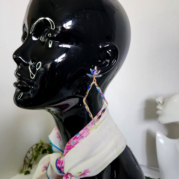 Gold Purple Iridescent Diamond Shape Statement Earrings - Picture 4 of 5